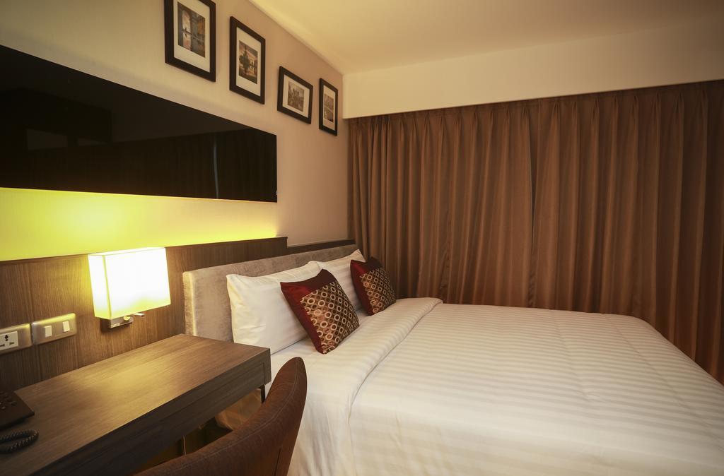 Double One By Aspira Hotel Bangkok Kültér fotó